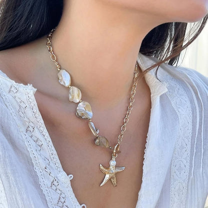 Shell Charm Metal Necklace