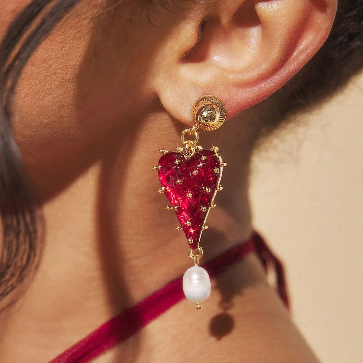 Juliet’s Pearl Heart Drops